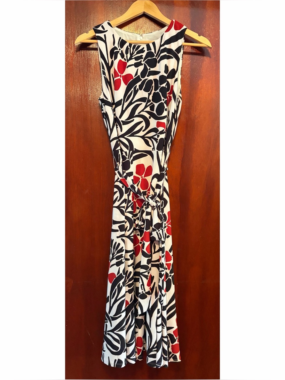 Jones Studio Black and Red Floral Tie-Waist Midi Dress
